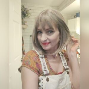 Bob Style Blonde Wig NWOT